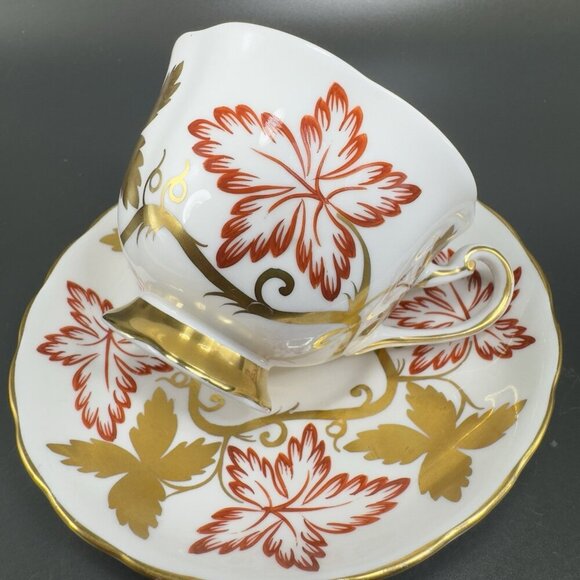 Royal Chelsea Fine English Bone China Teacup and Saucer Set Hand Decorated VTG - Picture 6 of 16